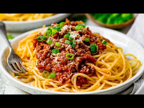 Quick and Easy Spaghetti Bolognese - Family Favourite!